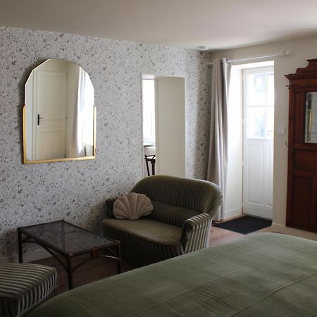 Logement De Charme & Acces Boutique Brocante Bed & Breakfast Houlbec-Cocherel Exterior photo